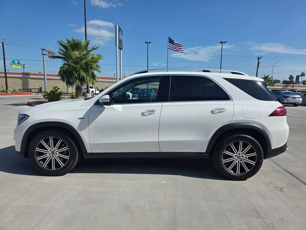 Certified Used 2025 White Mercedes-Benz GLE 450e image 4
