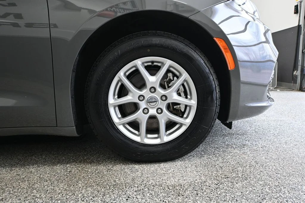2022 Chrysler Pacifica Touring L - Photo 15