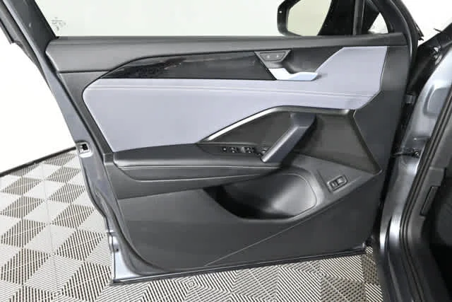 New 2026 Platinum Gray Metallic Volkswagen SE image 23