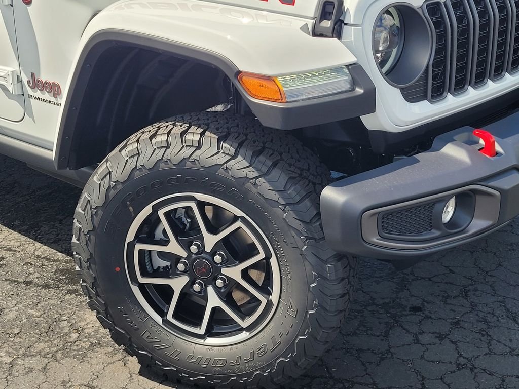 New 2026 Bright White Clearcoat Jeep Rubicon image 5