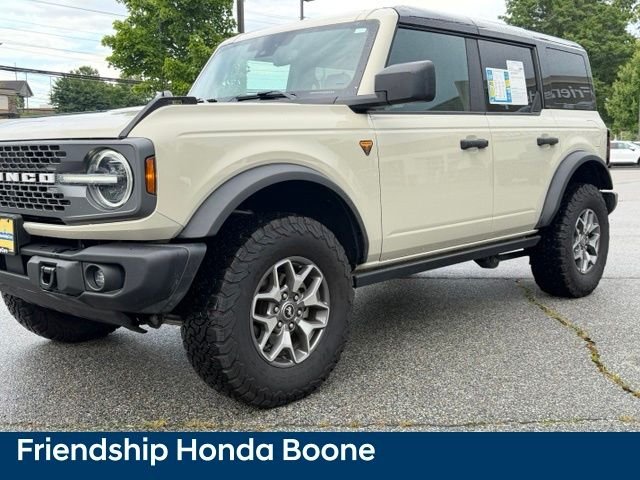 Used 2025 Beige Ford Badlands image 9