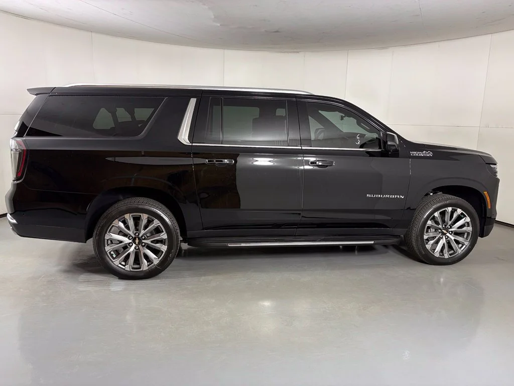 2026 Chevrolet Suburban High Country - Photo 11