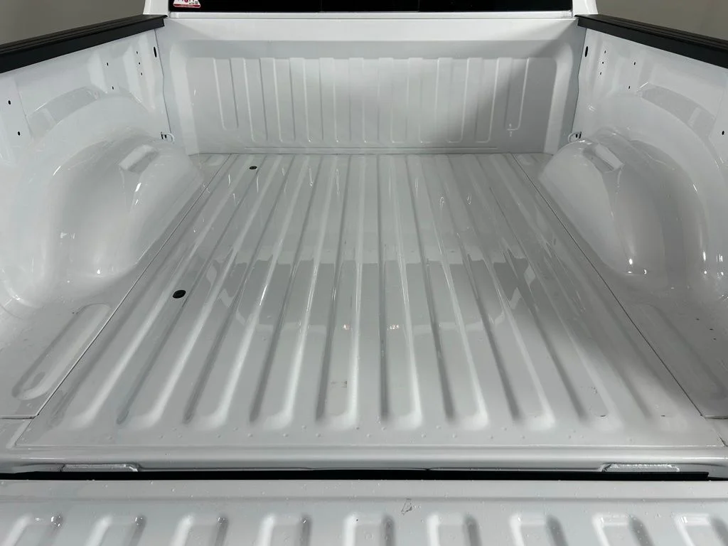 New 2026 Bright White Clear-Coat Exterior Paint RAM Big Horn image 22