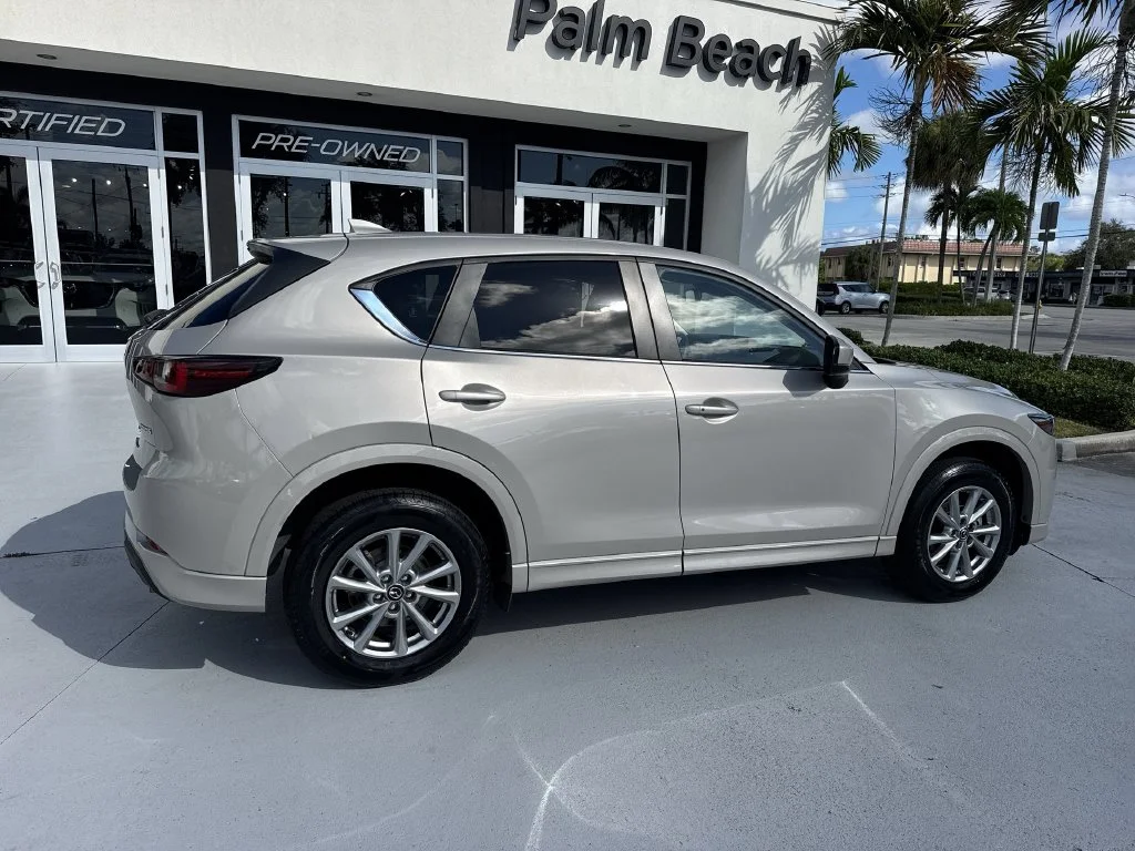 Used 2024 Quartz Metallic Mazda 2.5 S Preferred Package image 4