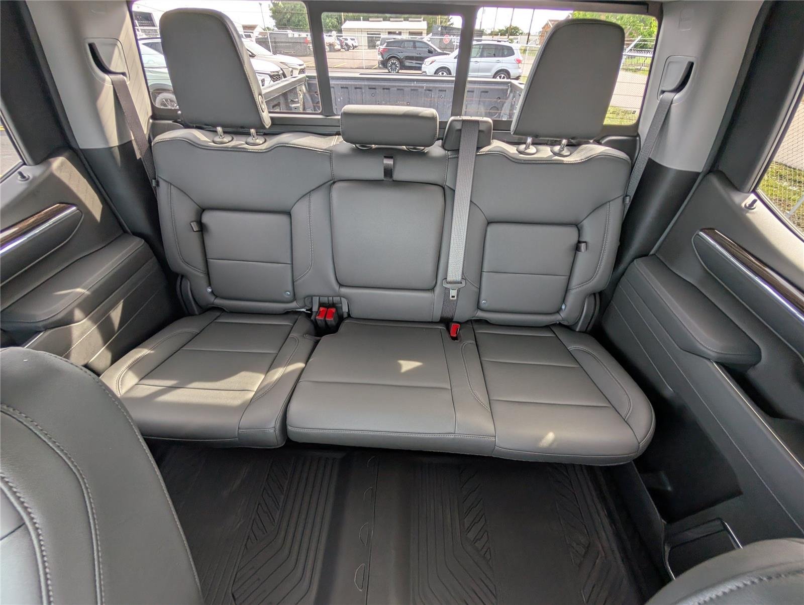 New 2026 Summit White Chevrolet LT Trail Boss image 4