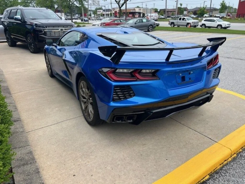 2025 Chevrolet Corvette 2LT - Photo 9
