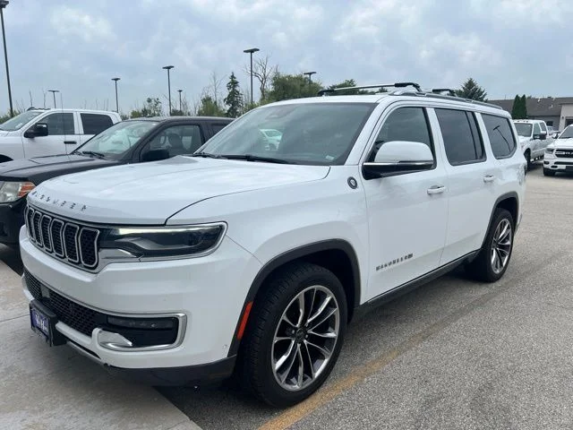 2022 Jeep Wagoneer
