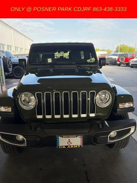 Used 2023 Green Jeep Sahara image 5