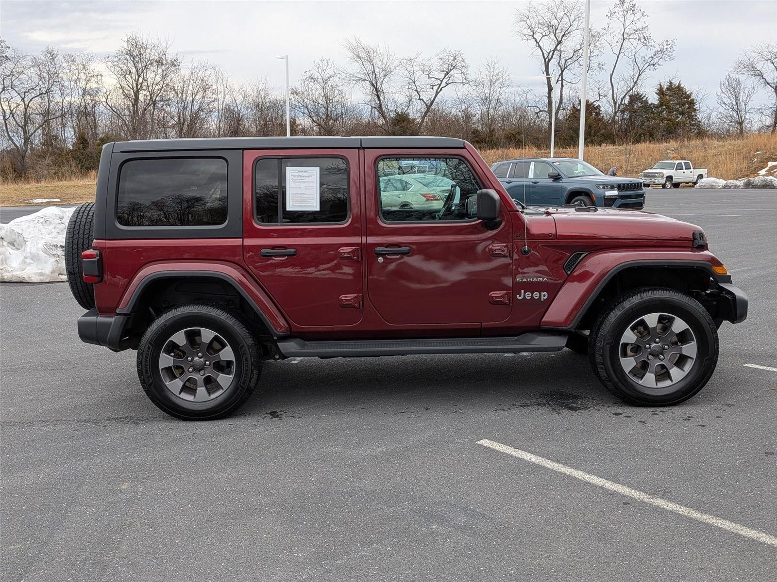 Used 2021 Snazzberry Pearlcoat Jeep Unlimited Sahara image 4