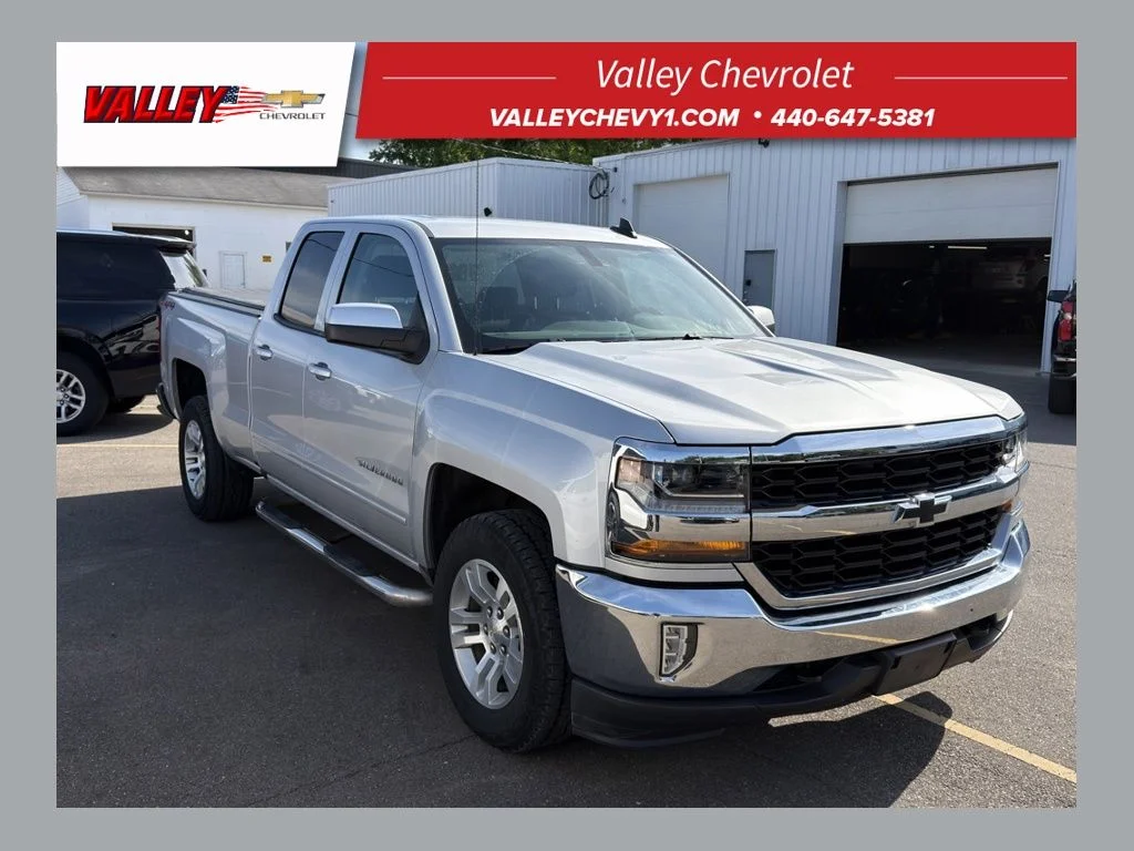 Used 2019 Silver Chevrolet LT image 1