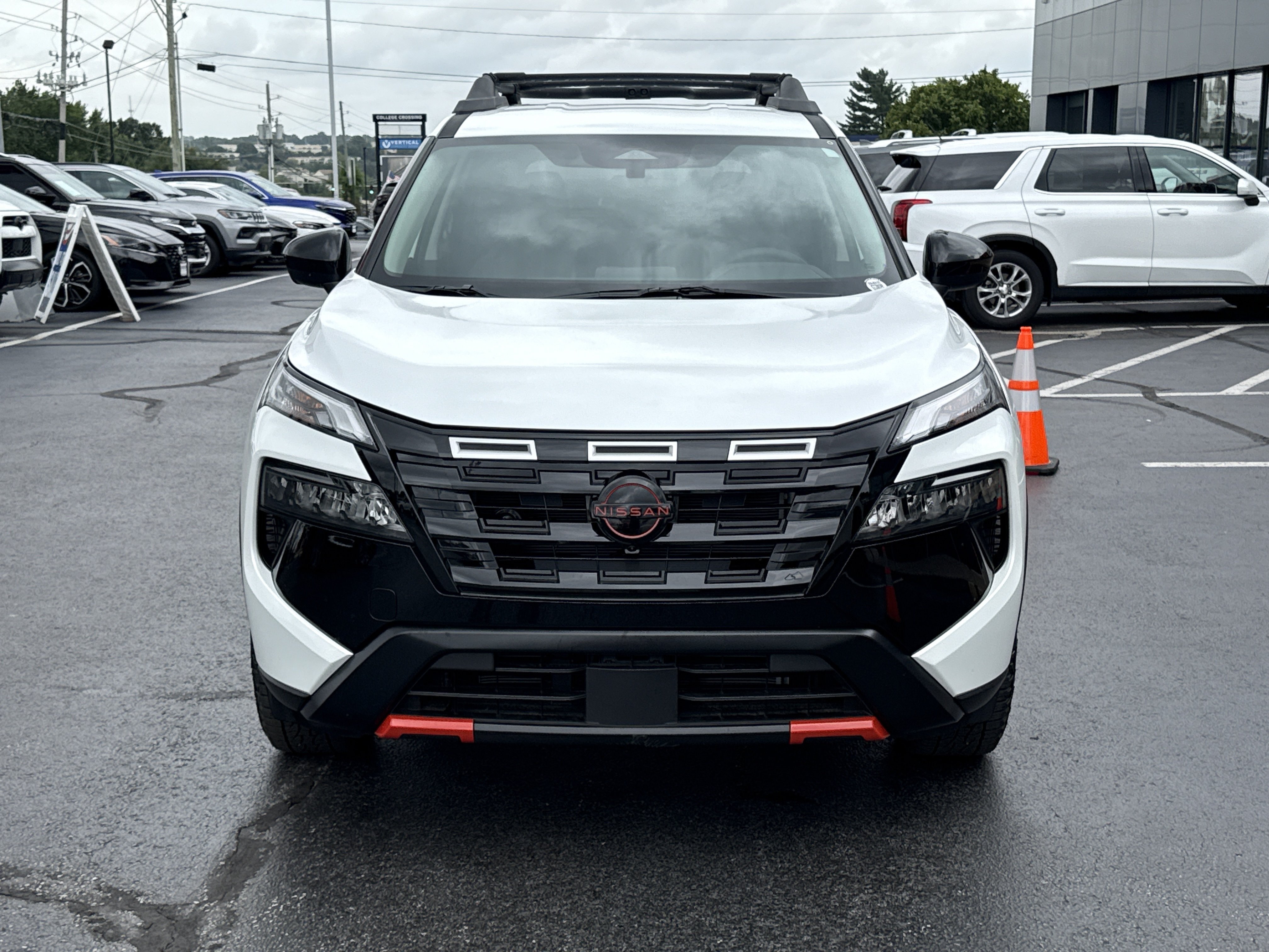 Certified Used 2026 Everest White Pearl Tricoat Nissan Rock Creek AWD image 13