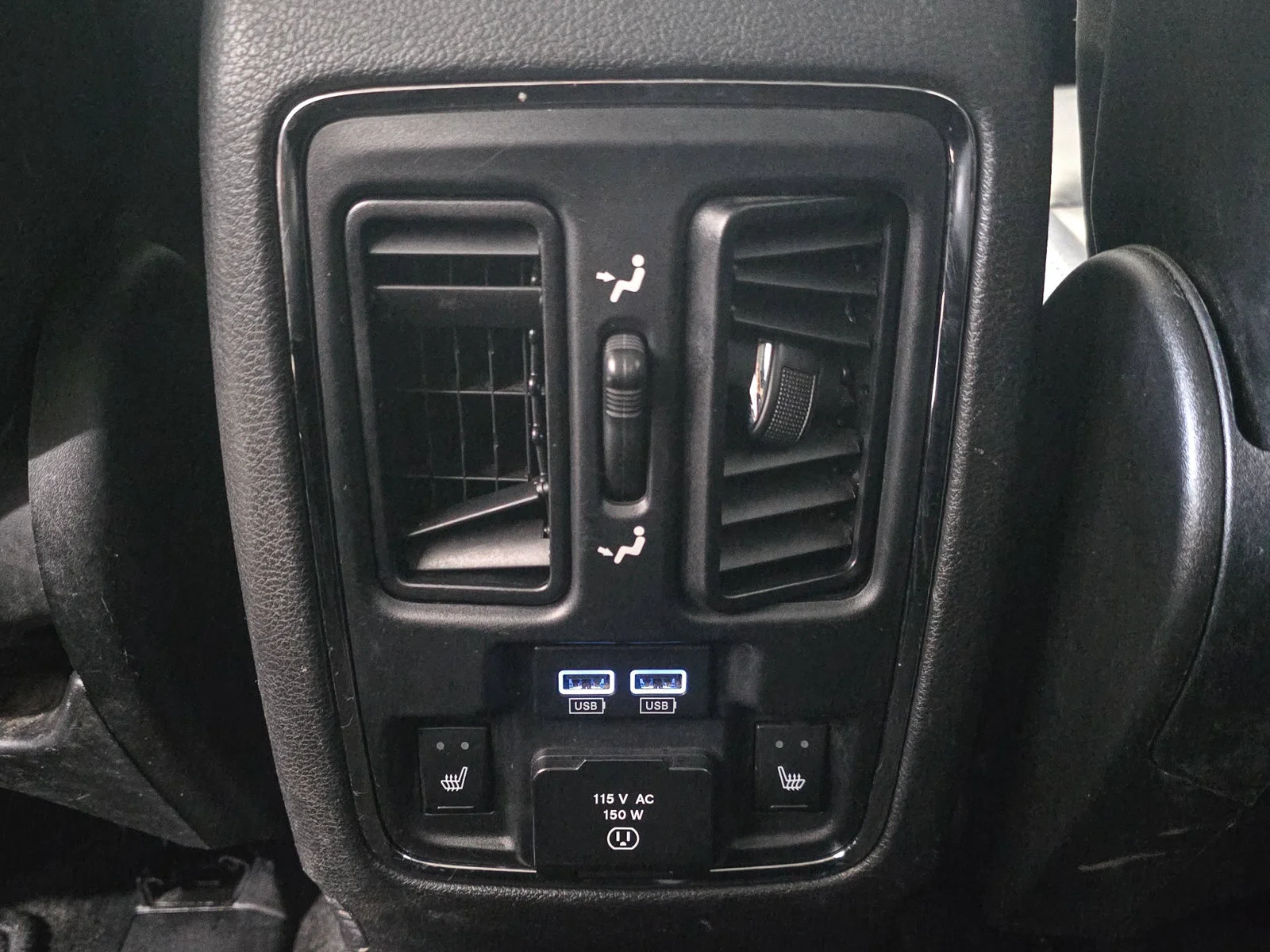 Used 2015 Gray Dodge Limited image 23