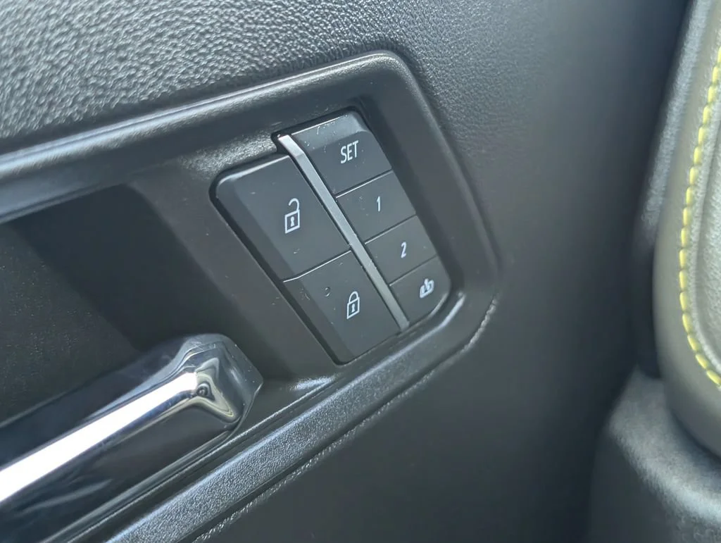 2024 Chevrolet Colorado ZR2 - Photo 12