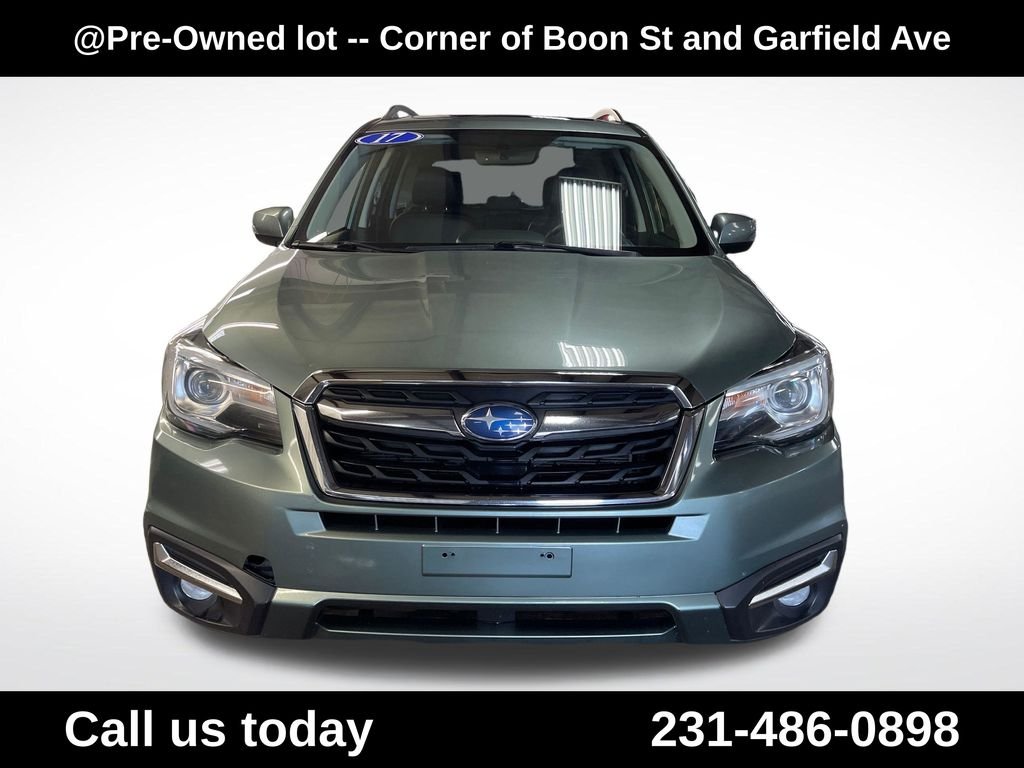Used 2017 Green Subaru 2.5i Touring image 8