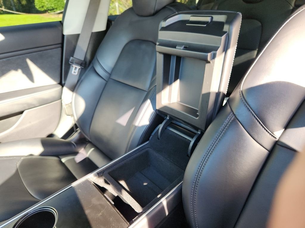Used 2018 Black Tesla Long Range image 26