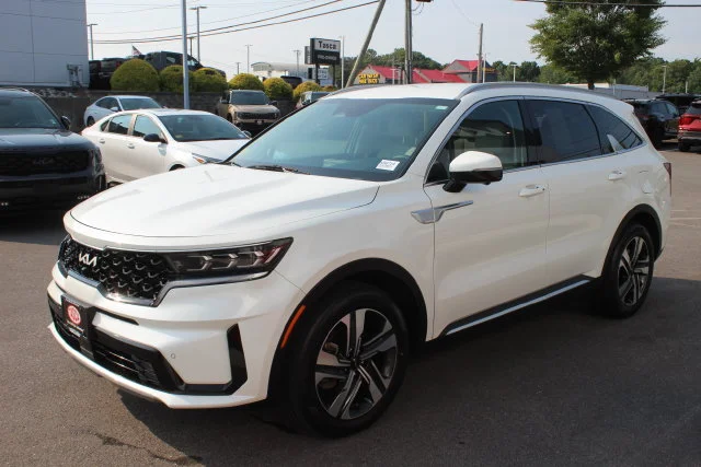 Used 2023 White Kia SX Prestige image 2