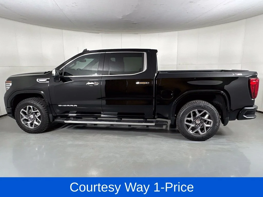 Used 2023 ONYX BLACK GMC SLT image 6