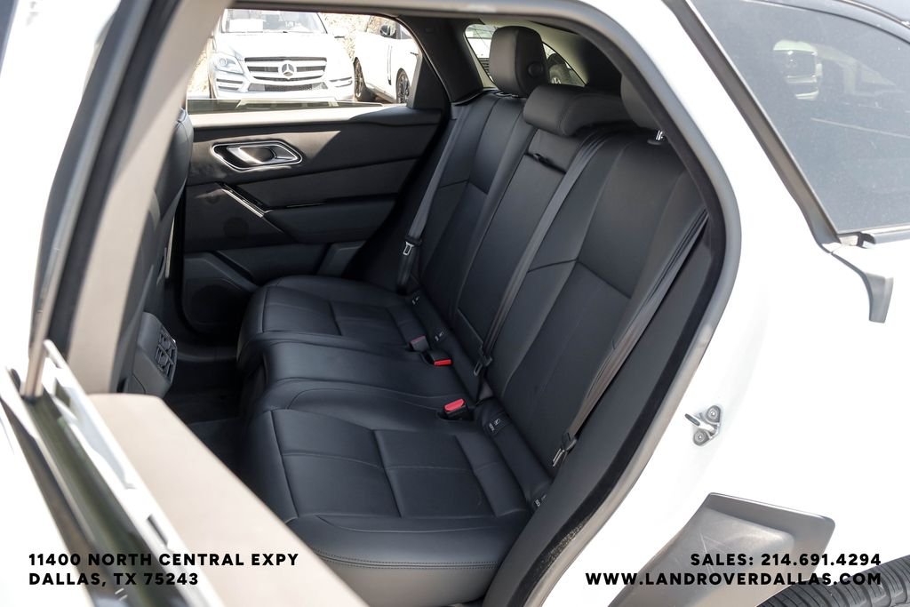 Used 2026 White Land Rover Dynamic SE image 43