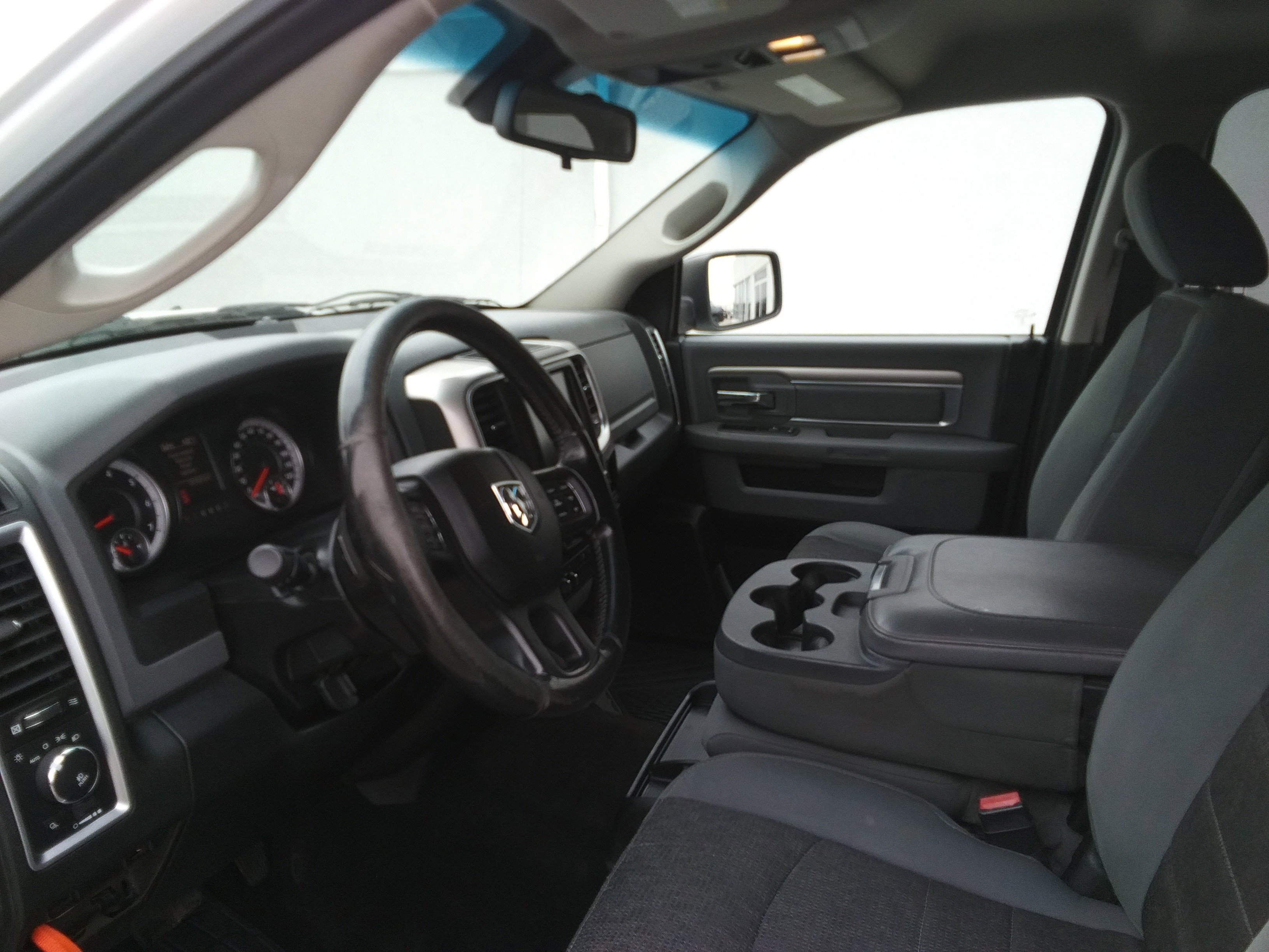 Used 2014 White Ram Big Horn image 13