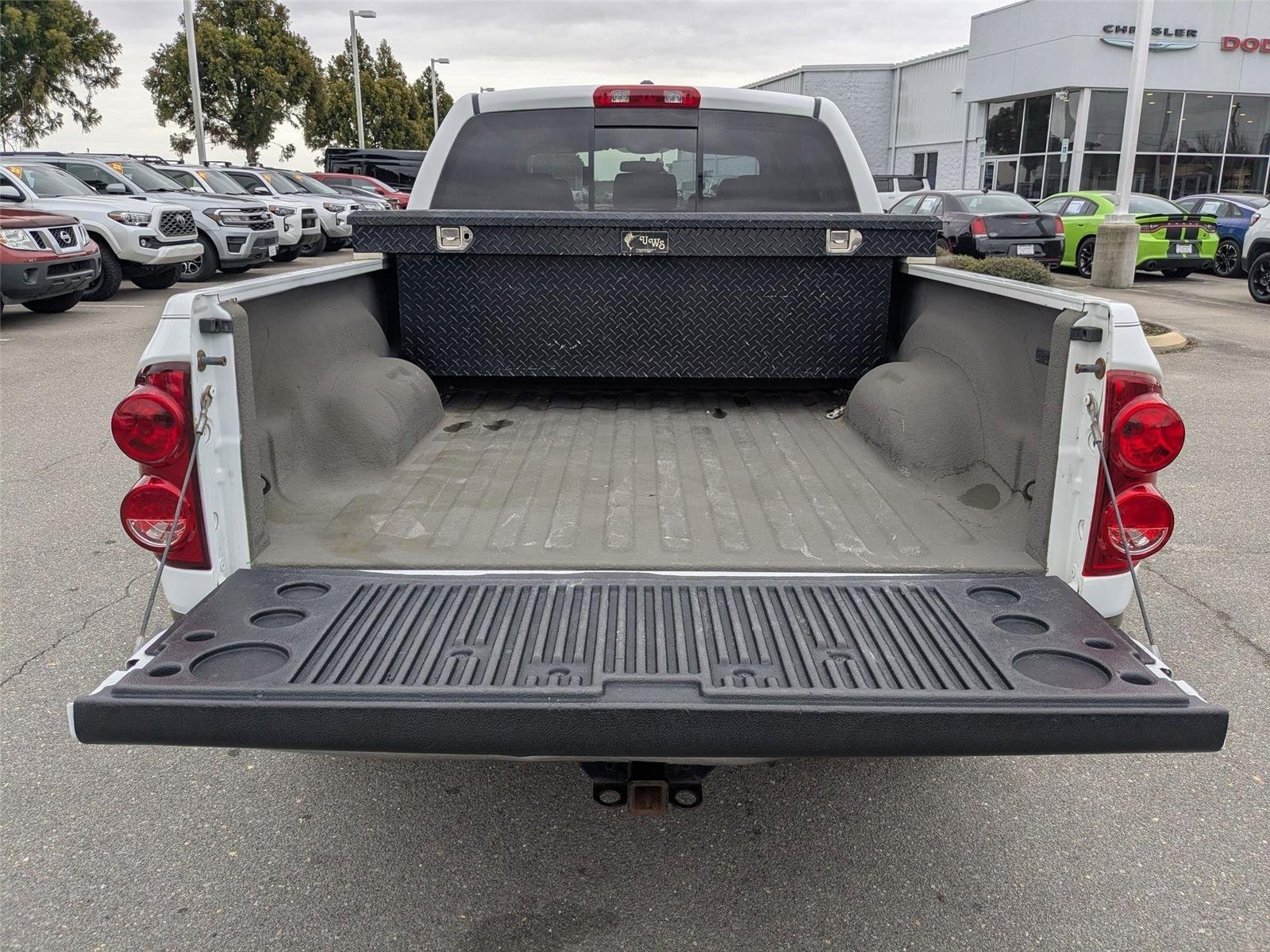 Used 2008 Bright White Dodge SXT image 30
