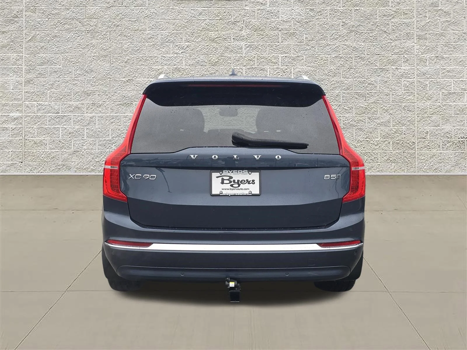 Used 2023 Denim Blue Metallic Volvo Plus image 6