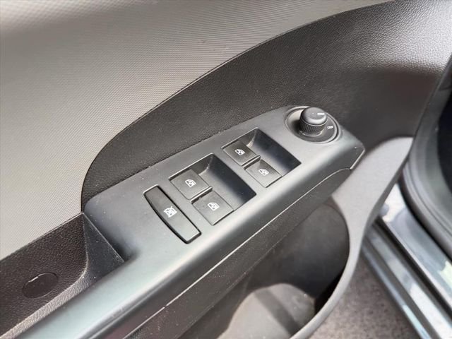 Used 2015 Gray Chevrolet LT image 10
