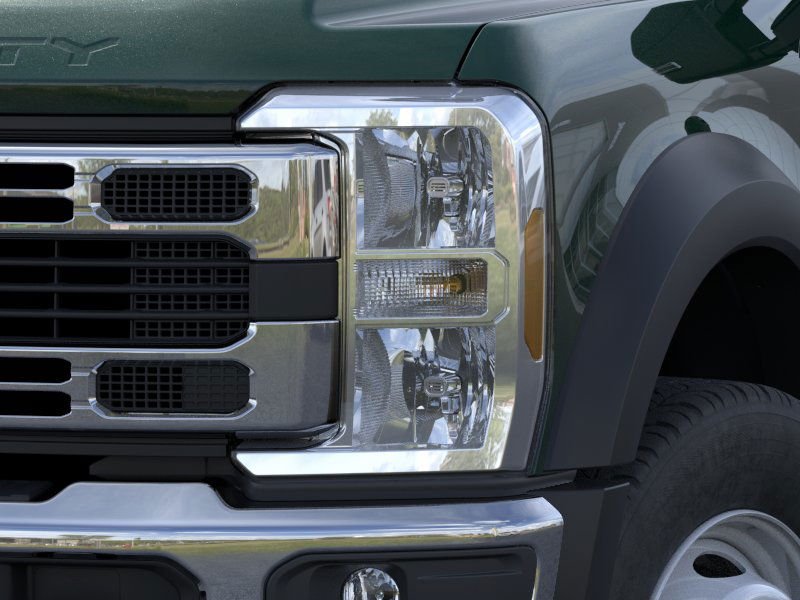 2025 Ford F-600 Super Duty Chassis Cab XL - Photo 18
