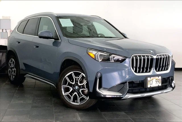 Used 2026 Storm Bay Metallic BMW xDrive28i image 2