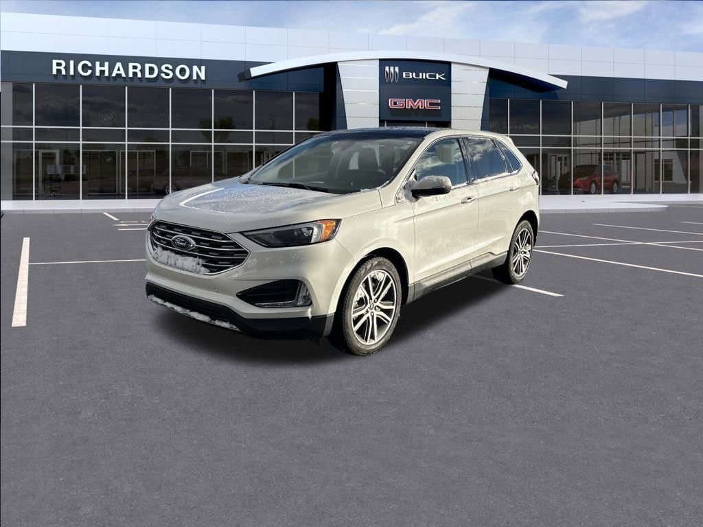 2022 Ford Edge Titanium