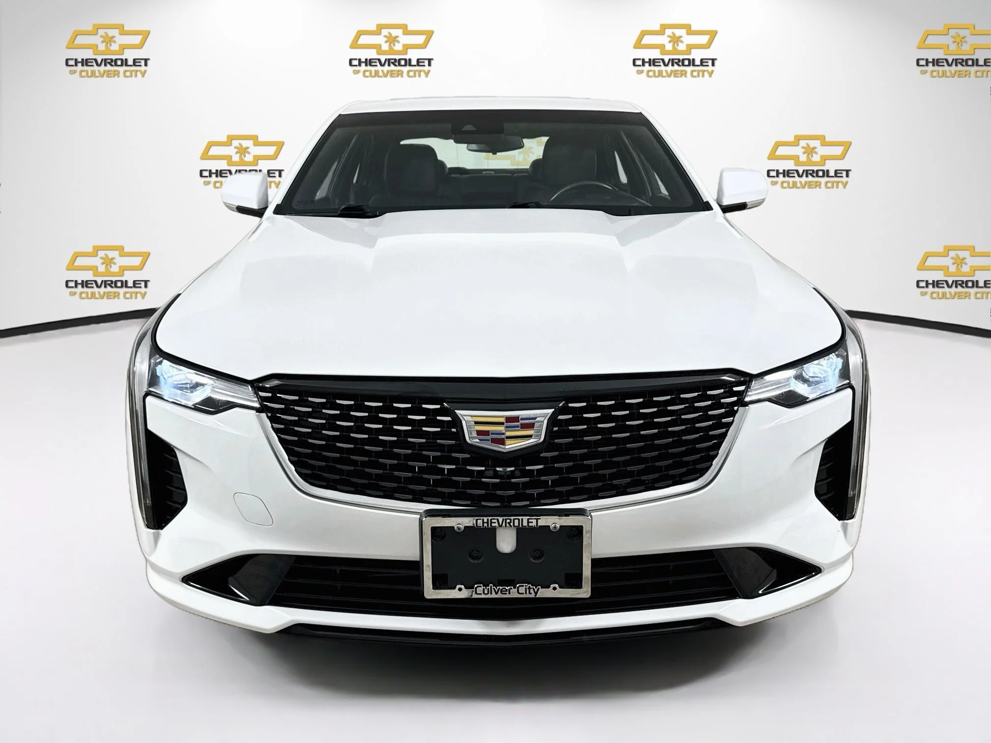 Used 2022 SUMMIT WHITE Cadillac Luxury image 2