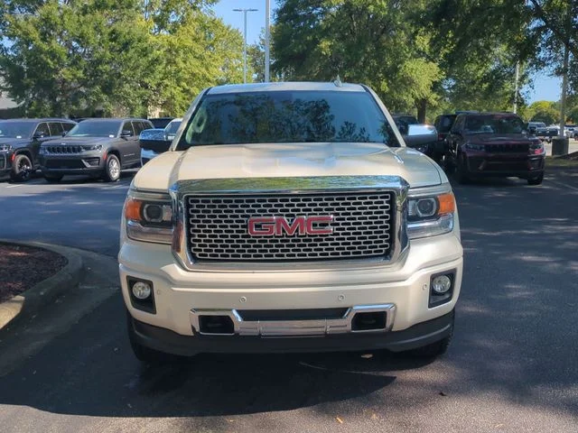 Used 2015 White GMC Denali image 8