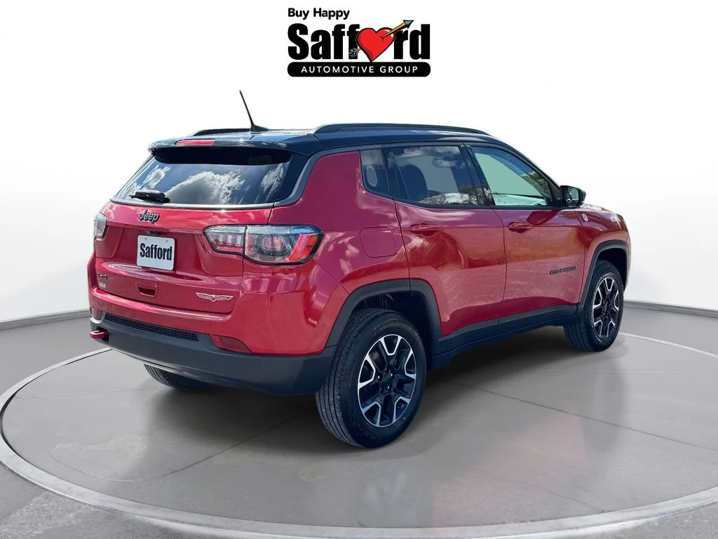 Used 2019 Red Jeep Trailhawk image 8