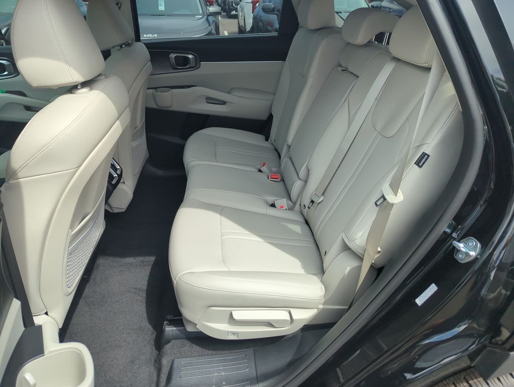 New 2026 Aurora Black Pearl Kia EX image 28