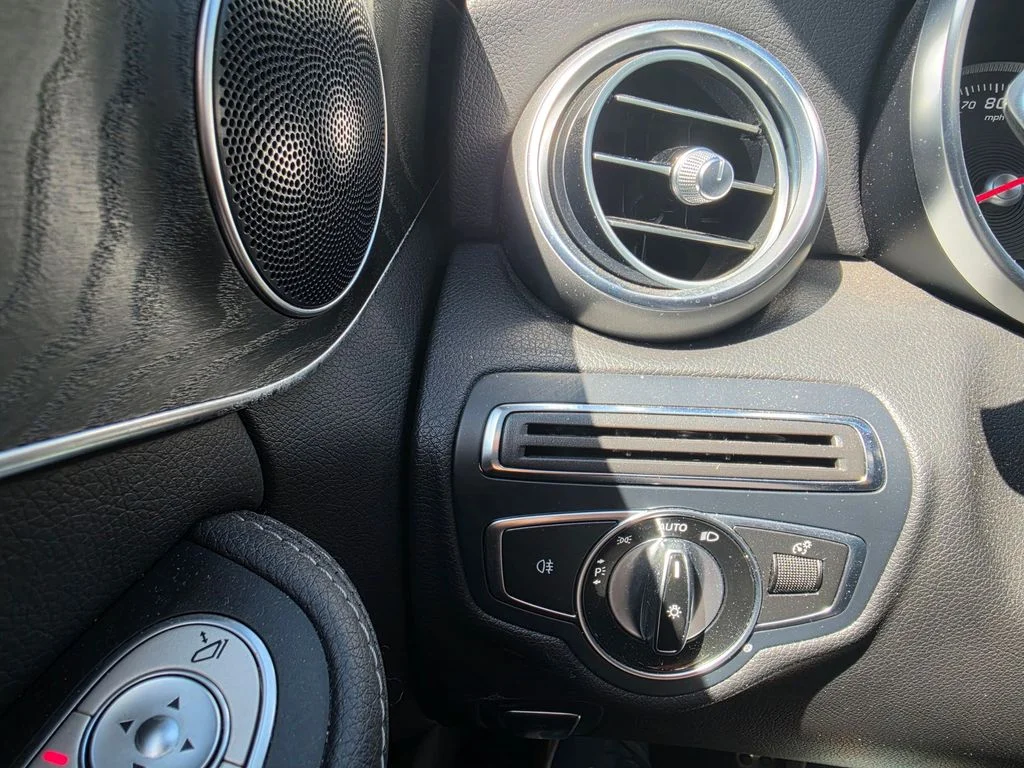 Used 2016  Mercedes-Benz C 300 image 21