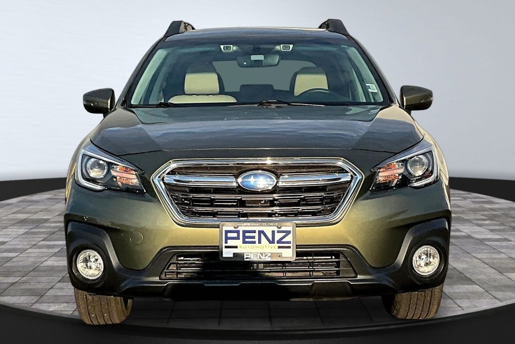 Used 2019 Green Subaru 2.5i image 2