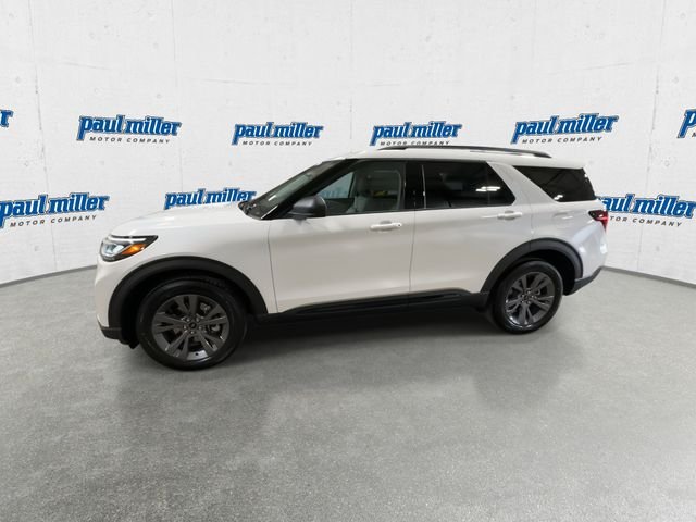 New 2026 Star White Metallic Tri-Coat Ford Active image 6