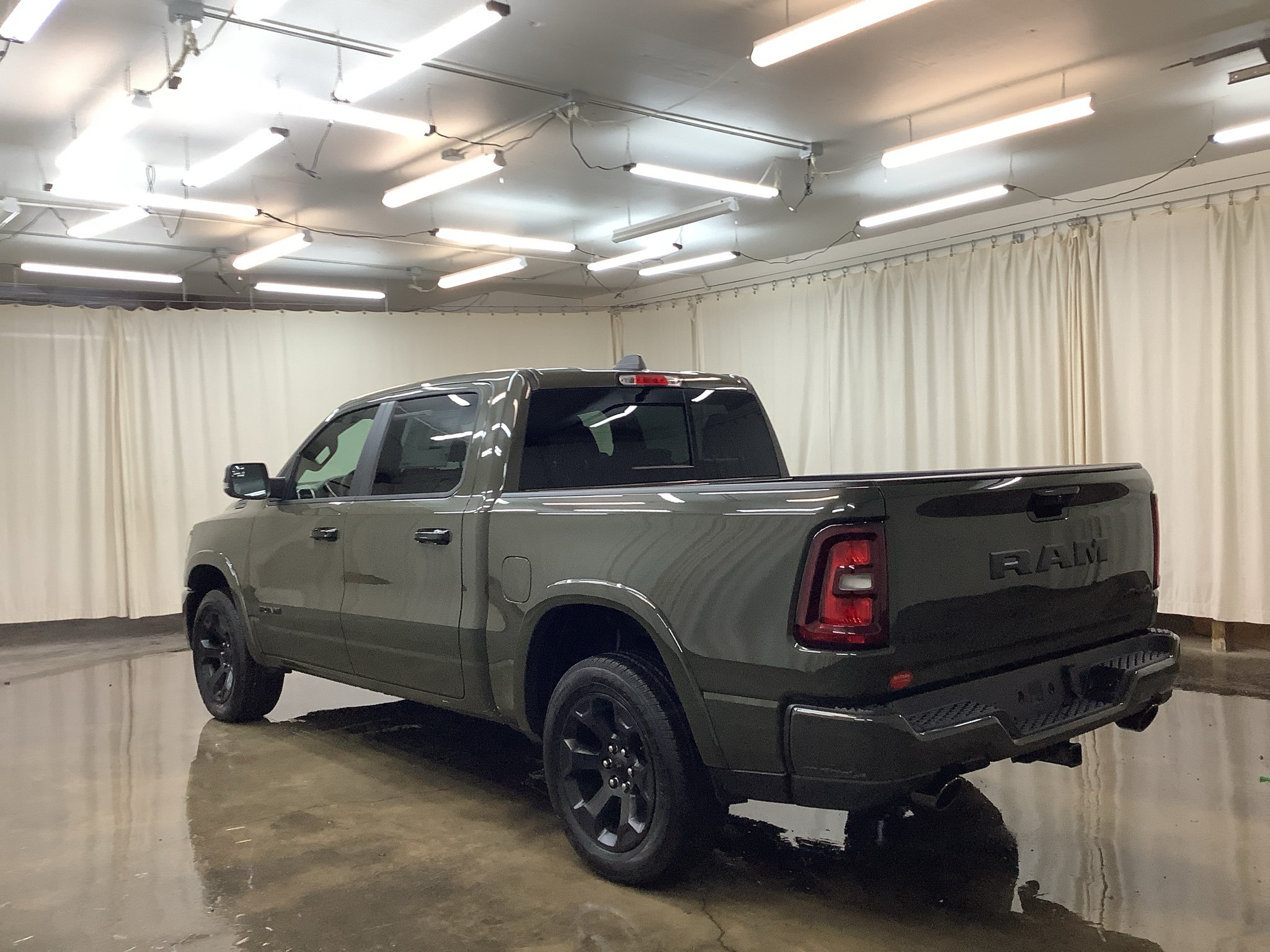 New 2027 Tank Exterior Paint RAM BIG HORN image 8