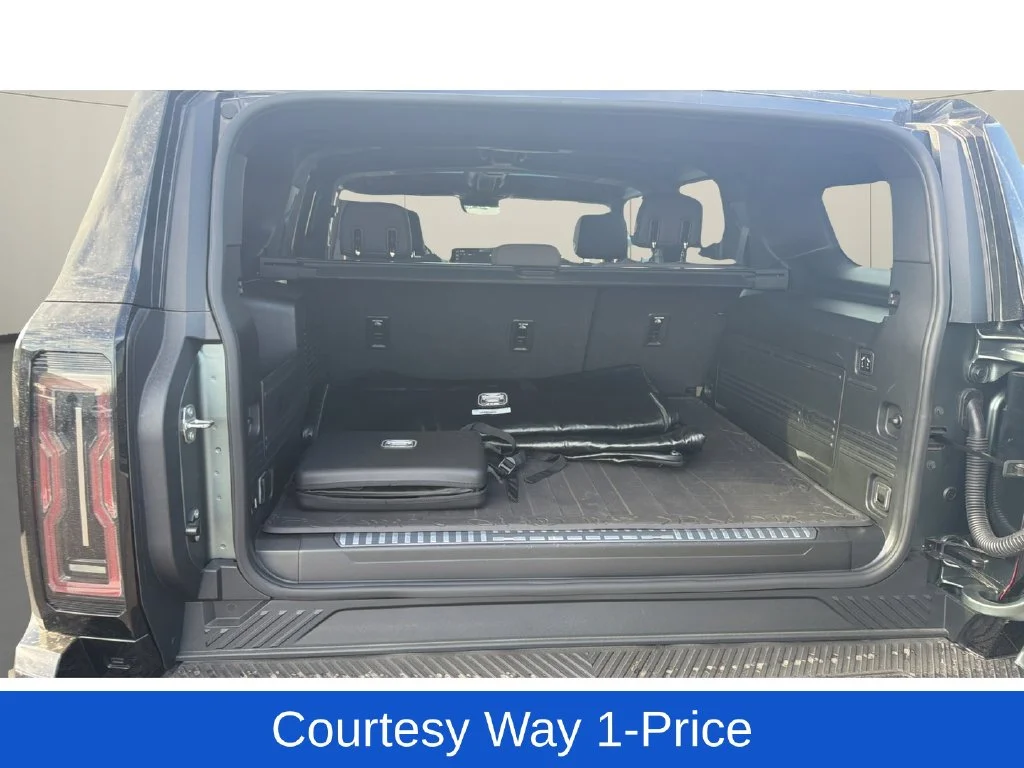 Used 2024 Green GMC 3X image 13