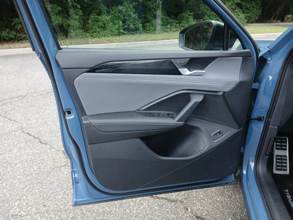 Used 2026 Blue Volkswagen SE R-Line Black image 11