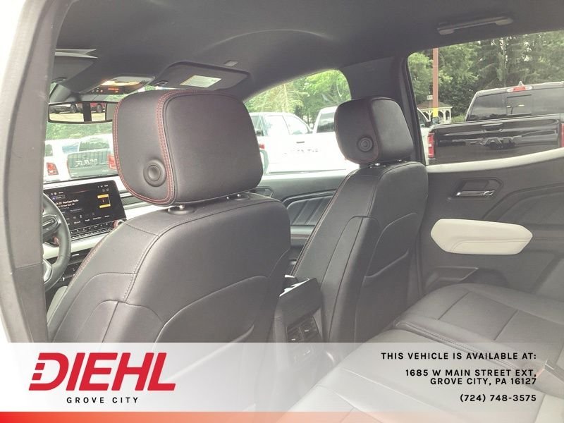 Used 2024 White GMC AT4X image 19