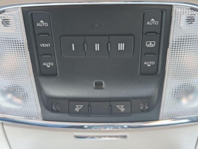 Used 2023 Black Chrysler Touring image 20