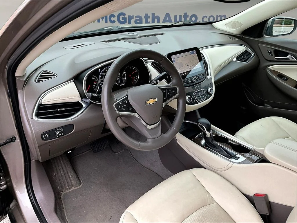 Used 2024 Gray Chevrolet LT image 20