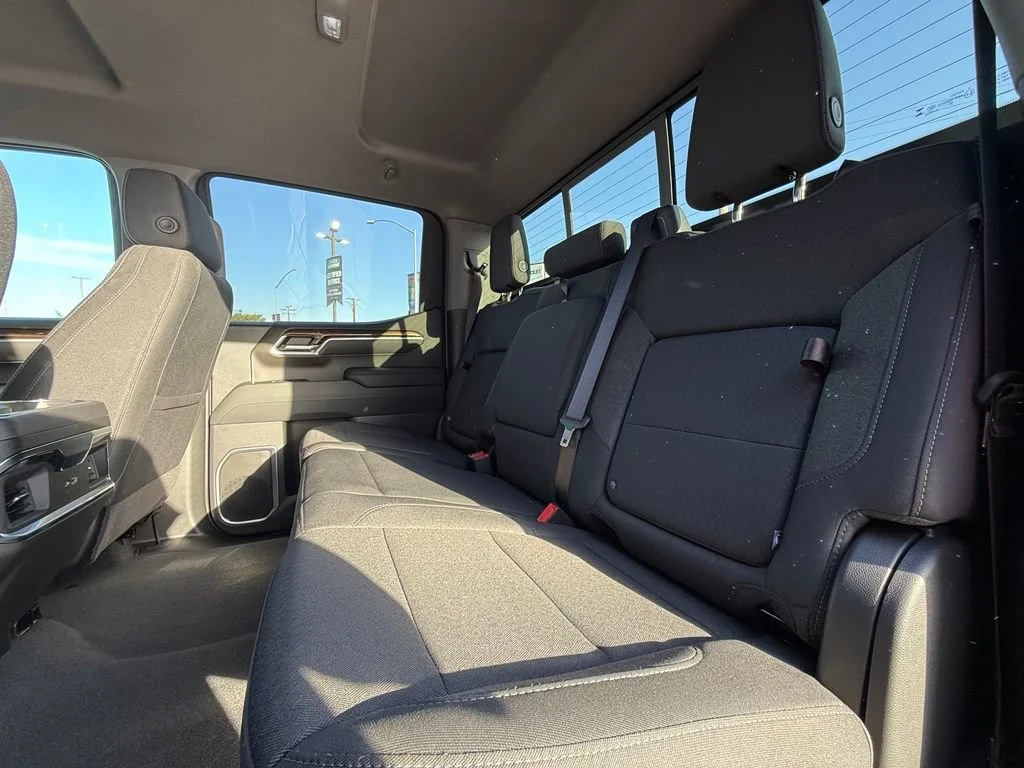 New 2026 Onyx Black GMC Elevation image 35