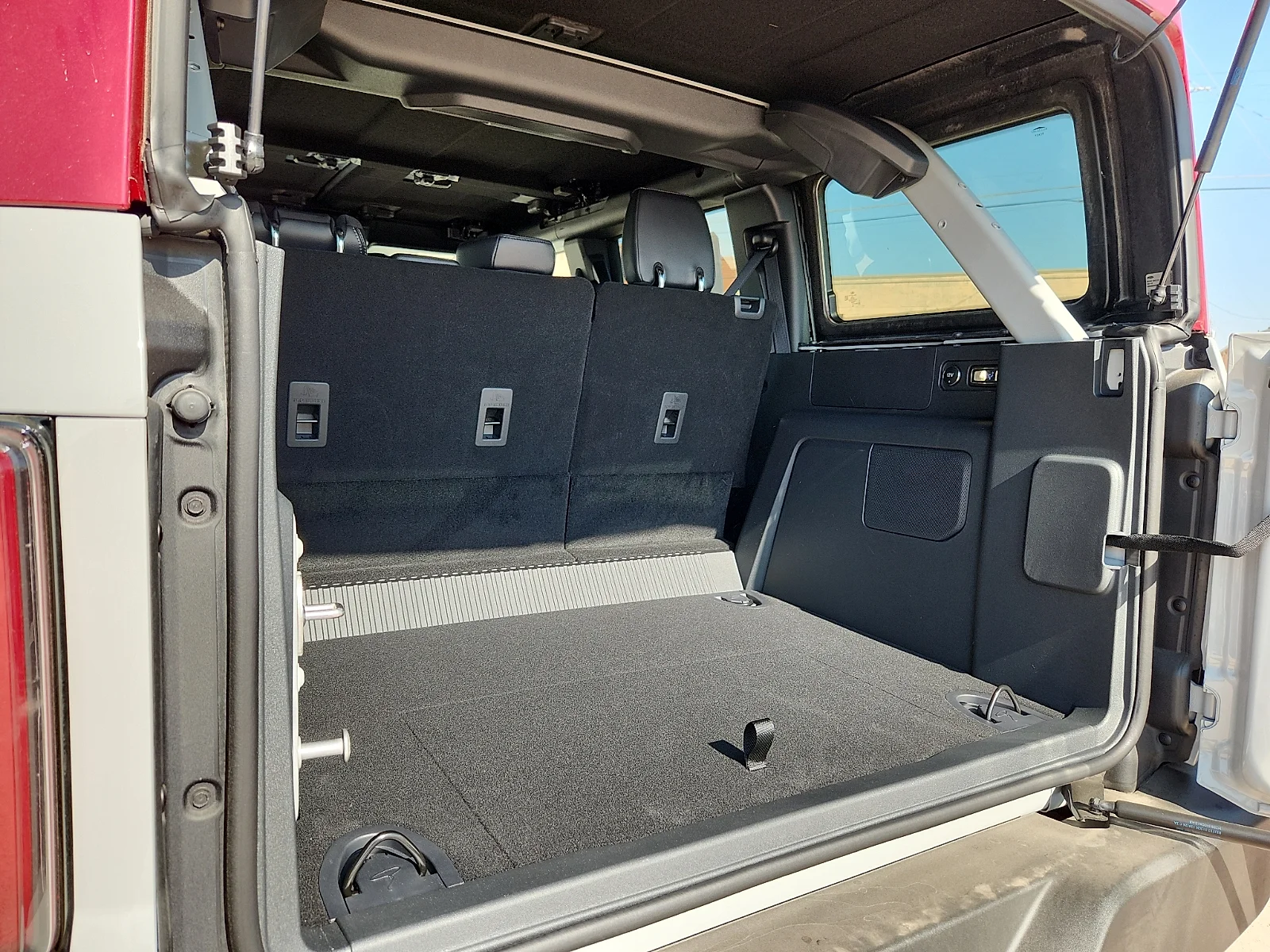 New 2026 Avalanche Gray Ford Outer Banks image 12