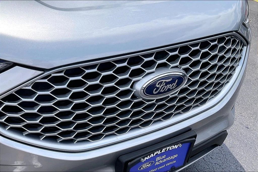 Used 2024 Silver Ford SEL image 30