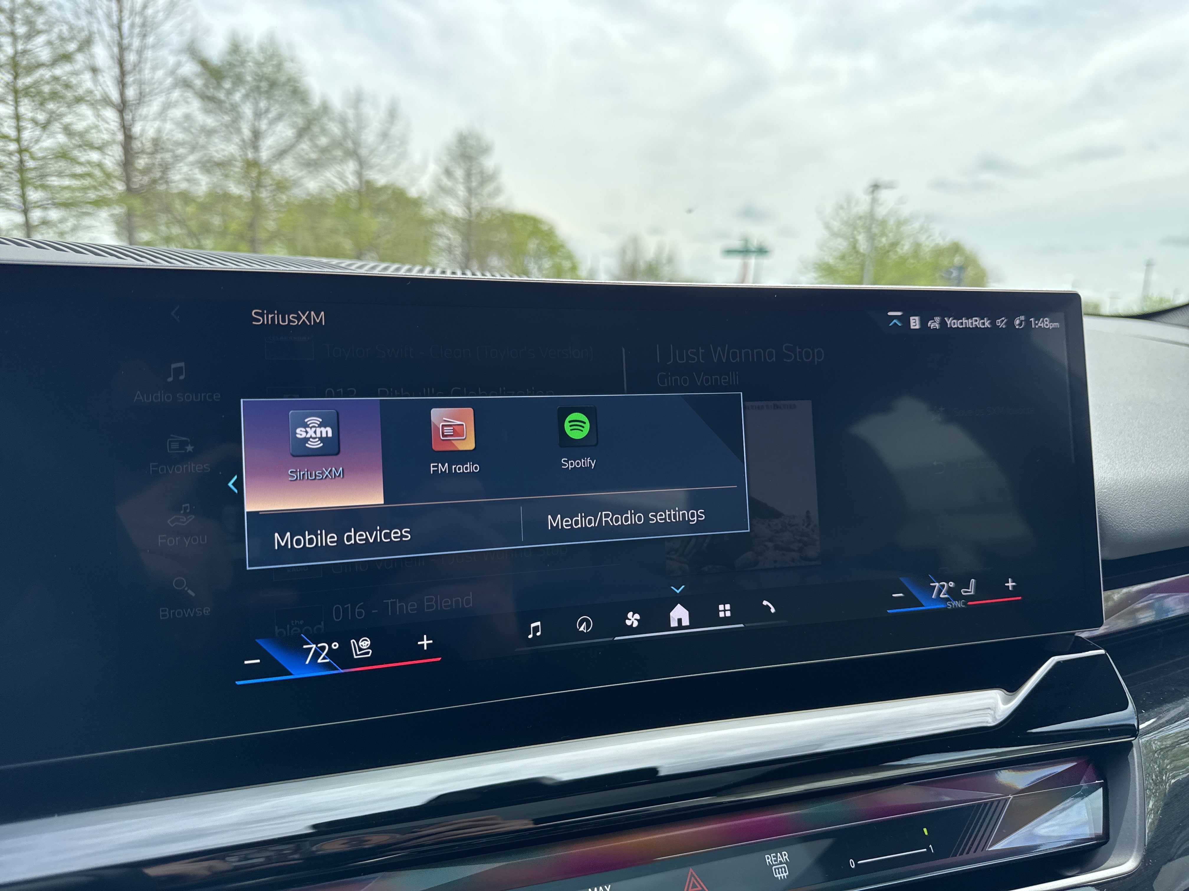 New 2026 CARBON BLACK BMW 550e xDrive image 14
