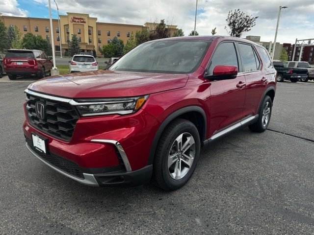 Certified Used 2023  Honda EX-L image 2