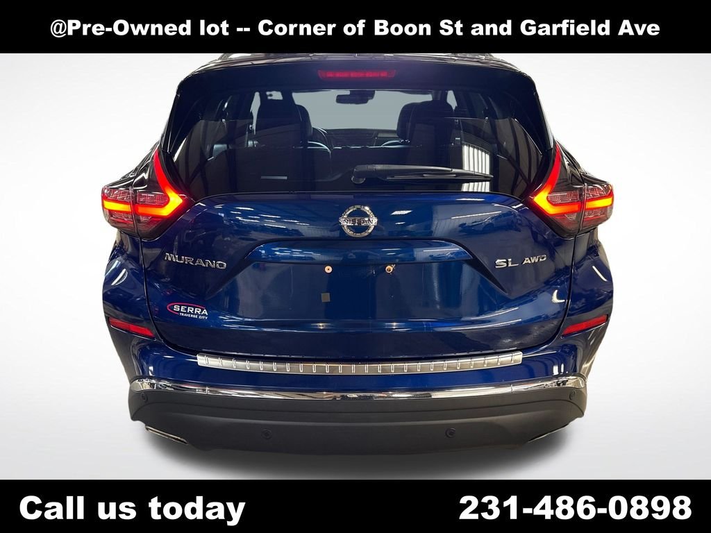 Used 2020 Blue Nissan SL image 4
