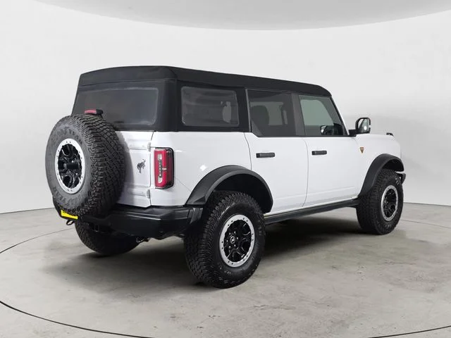 Certified Used 2024 Oxford White Ford Badlands image 5