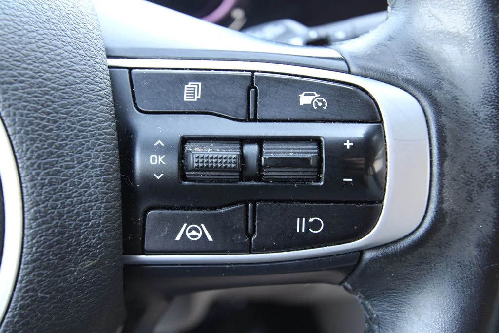 Used 2023 Gray Kia EX image 21